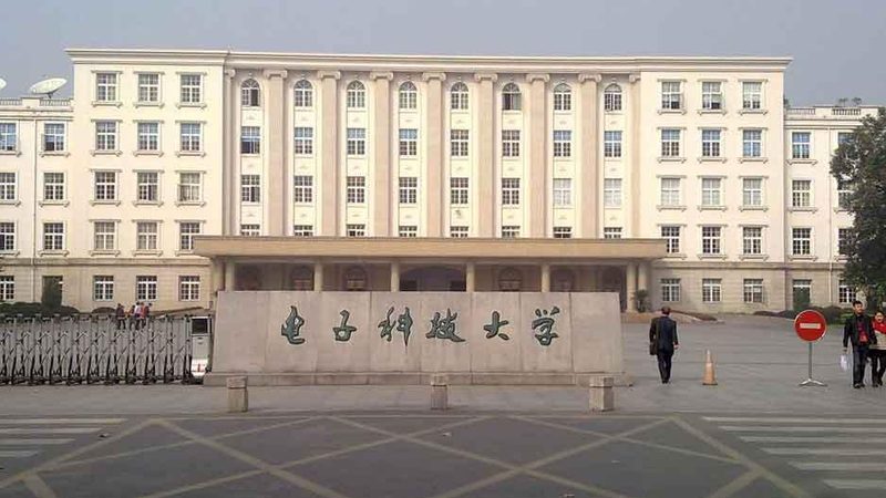 工业自动化中的电子元件与器件：揭秘其关键作用