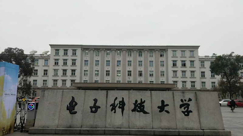电解电容耐温度等级分类：揭秘电子设备的心脏守护者